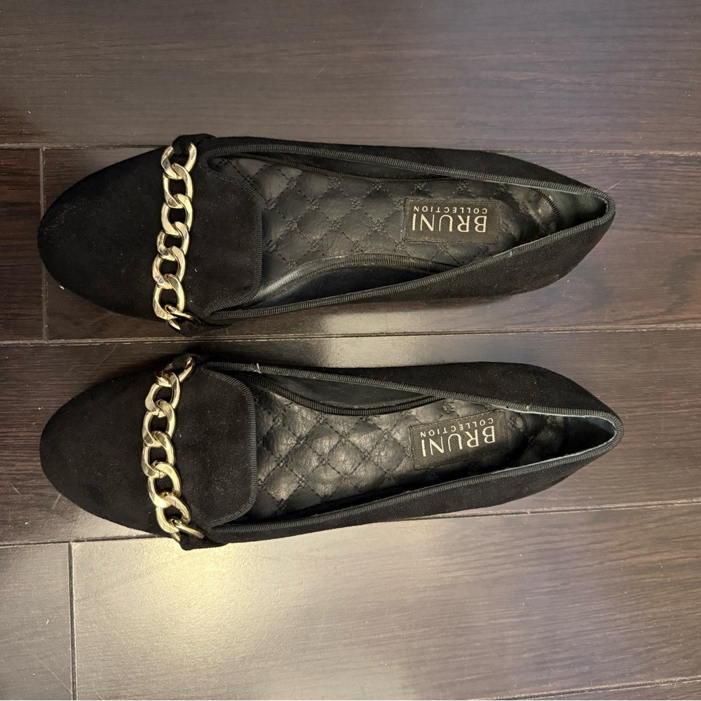 Black Chain Accent Loafers